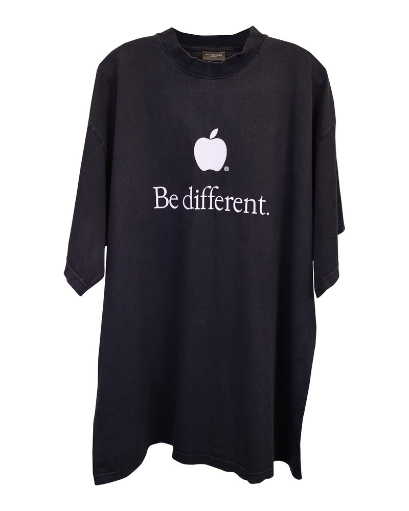 Balenciaga Be Different T-shirt in Black Cotton 7733836415036