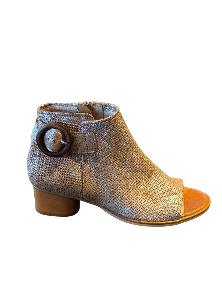 Women Vienna Bootie In Silver