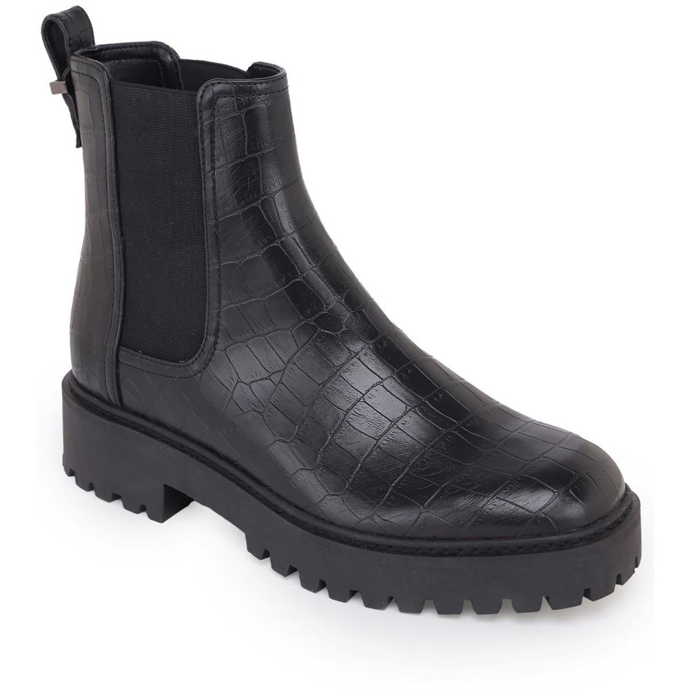 Salt Lug Pull On Chelsea Boots
