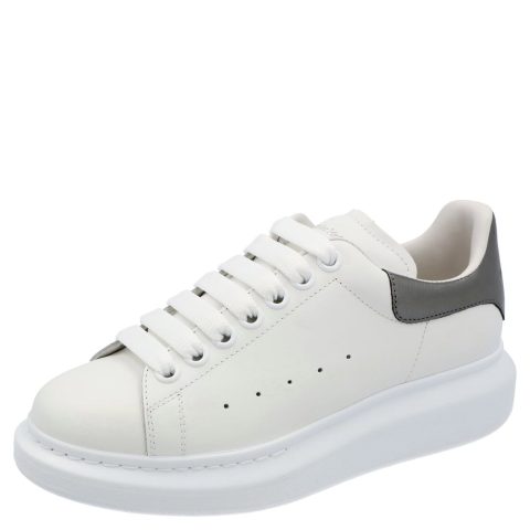 Alexander McQueen Womens Oversized Sneaker ‘Larry’ in White/black pearl