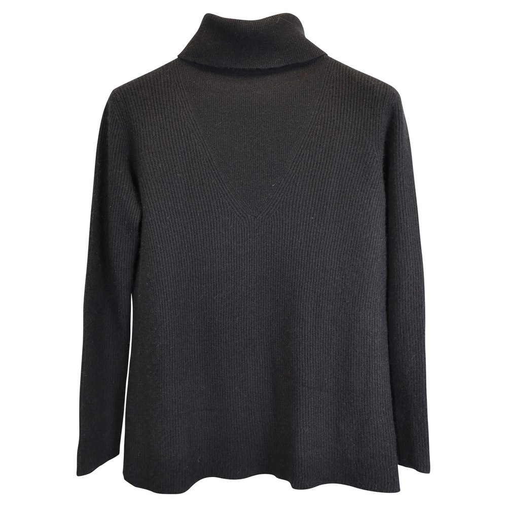 The Row Turtleneck Sweater in Black Cashmere 7748695359548