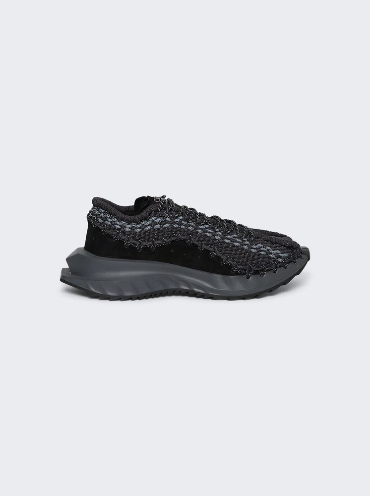 Outdoor Crochet Lace-up Sneaker