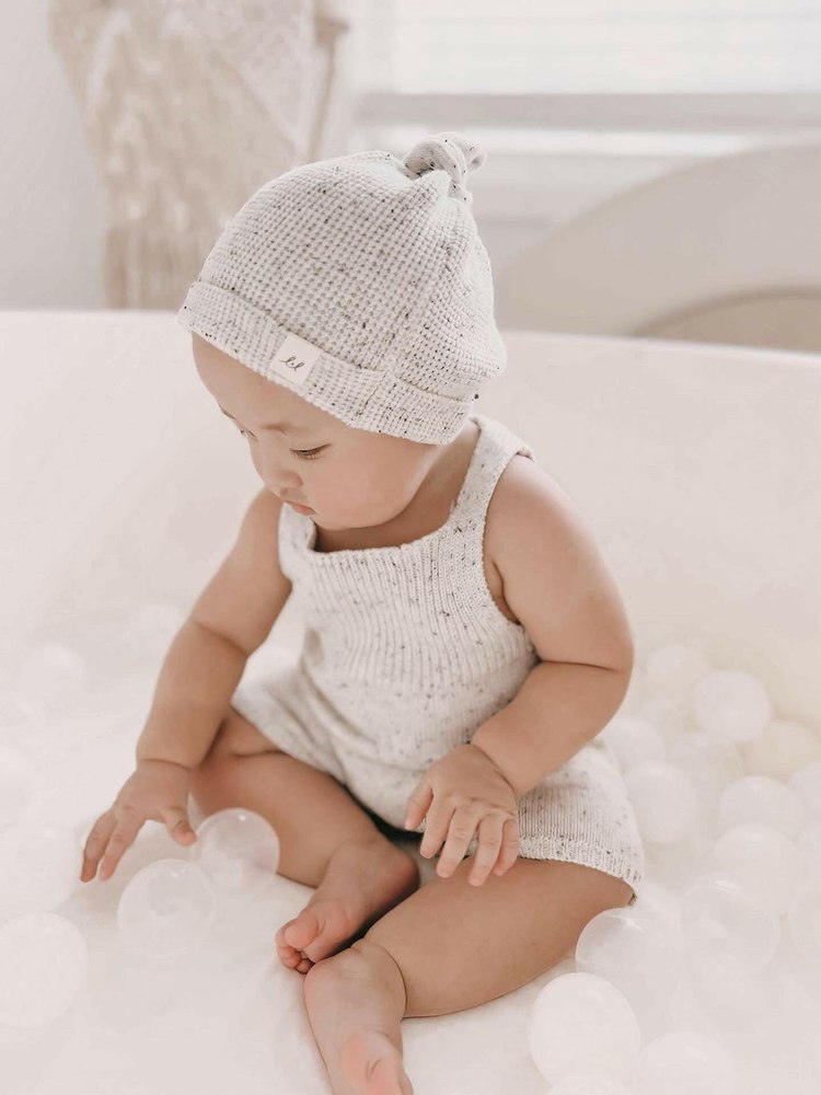 Luna + Luca Knotted Hat – Black Speckle