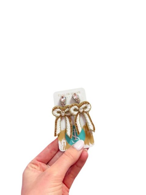 Women’s Beaded Bow Drop Earrings In White 7832085528636