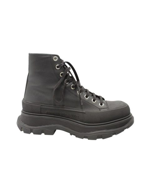 Alexander McQueen Tread Slick Lace-up Boots in Black Calfskin Leather 7703692869692